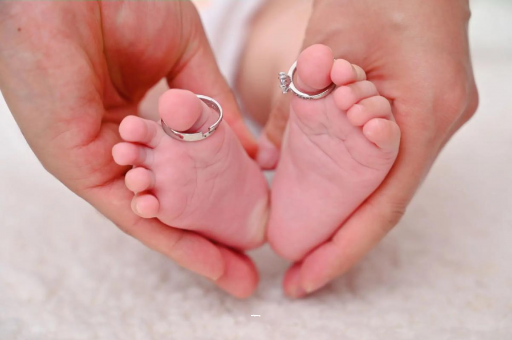 包生男孩正规公司宝宝积食内热怎么办