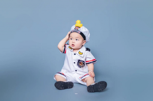 包生男孩正规公司怀孕肚子饿就想吐
